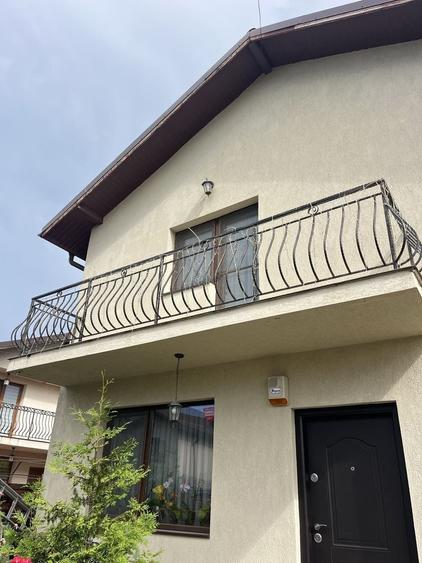Casă cu 4 camere în Central