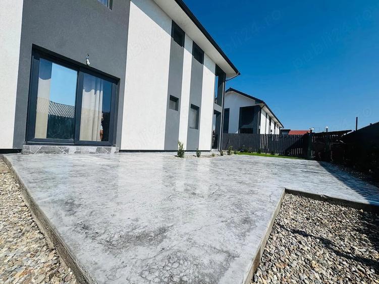 Casă cu Teren 200 Mp în Central
