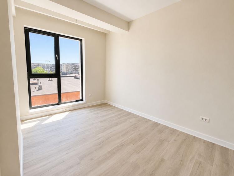 Apartament cu 3 camere decomandat în Tomis Plus