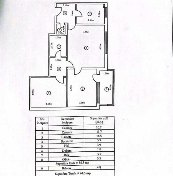 Apartament cu 3 camere semidecomandat în Splai Bahlui