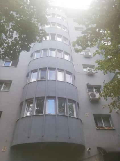 Apartament cu 3 camere decomandat în Exterior Vest
