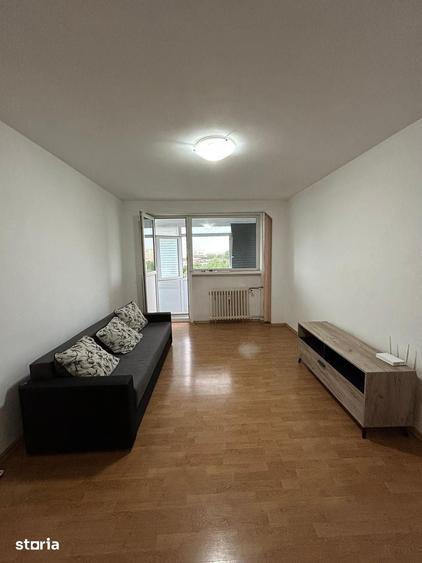 Apartament cu 3 camere decomandat în Giurgiului