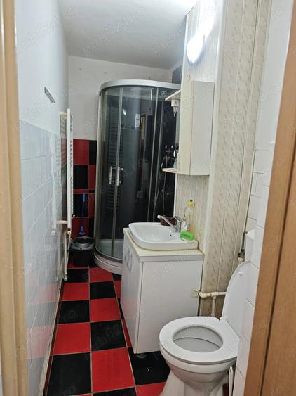 Garsonieră decomandată în Micro 20