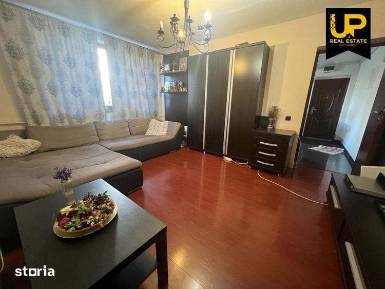 Apartament cu 3 camere semidecomandat, mobilat în Dristor