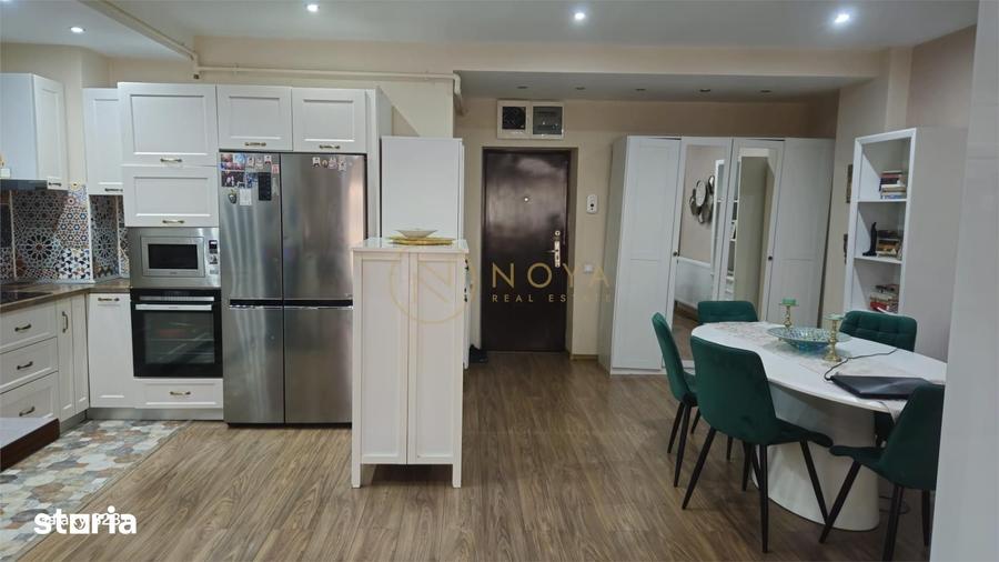 Apartament cu 4 camere decomandat, mobilat în Central