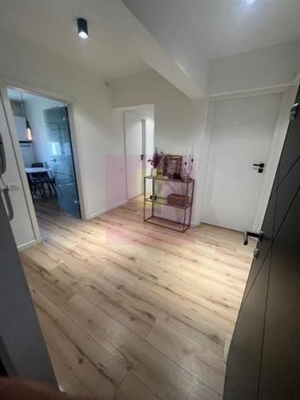 Apartament cu 4 camere decomandat în Morarilor
