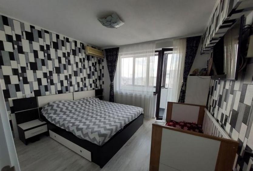 Apartament cu 3 camere decomandat în 1 Decembrie 1918