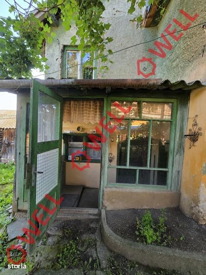 Casă cu 3 camere în Căpeni