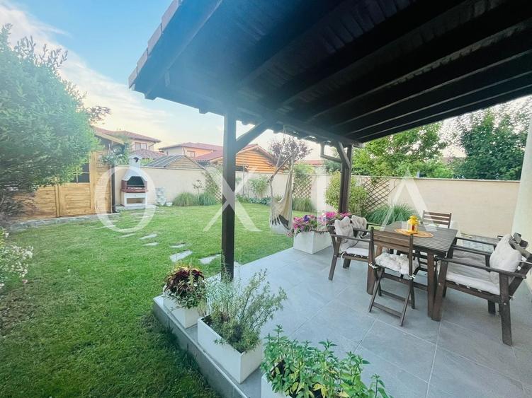 Duplex cu 5 camere cu Canalizare în Dumbrăvița