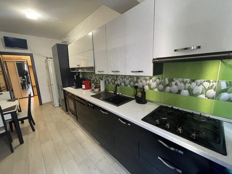 Apartament cu 3 camere decomandat, mobilat în Drumul Taberei
