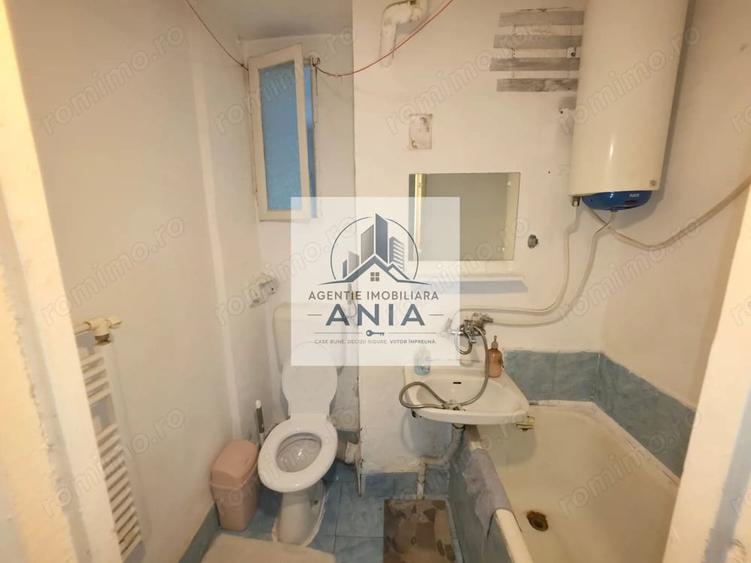 Apartament cu 3 camere semidecomandat în Neptun