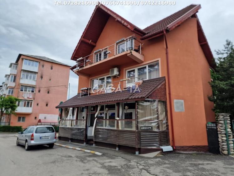 Casă individuală cu 6 camere cu Canalizare în Lotrului