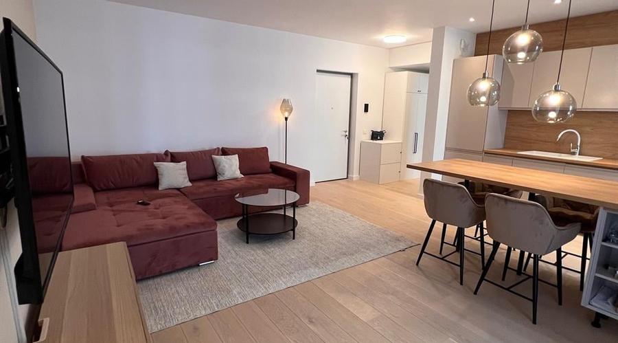 Apartament cu 2 camere decomandat în Pipera