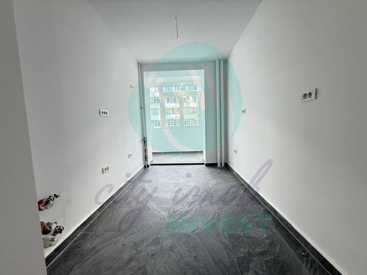 Apartament cu 3 camere semidecomandat în Vatra Luminoasă