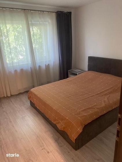 De inchiriat apartament 3 camere - 3