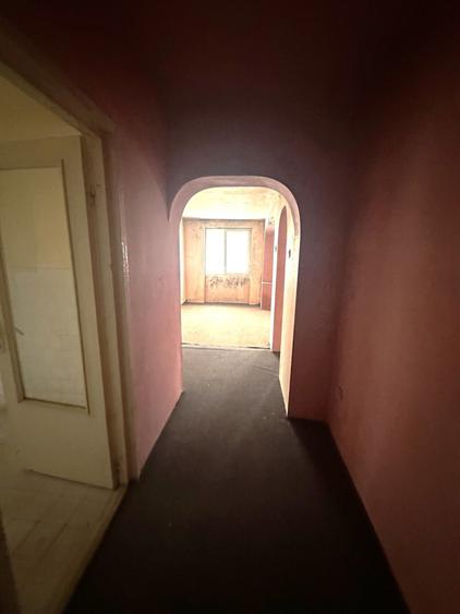 Apartament cu 4 camere decomandat în Toplița