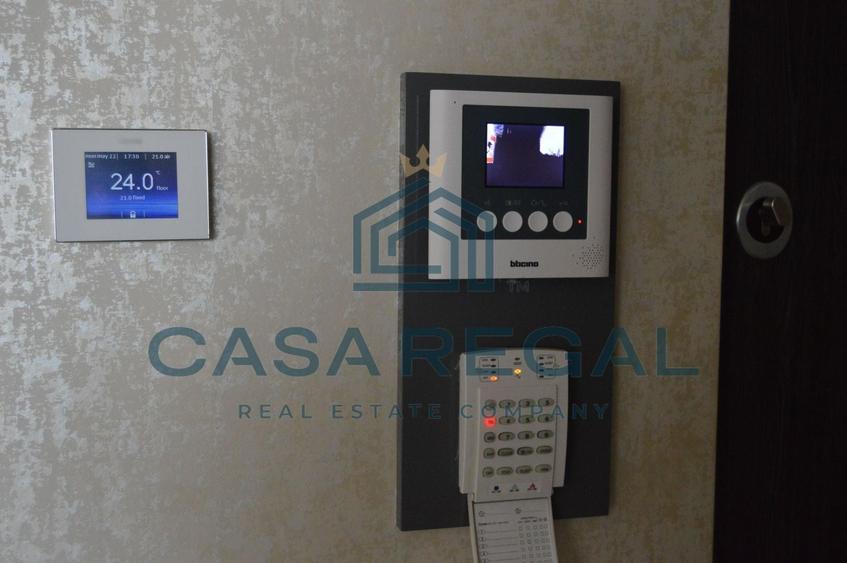 Apartament cu 3 camere semidecomandat, mobilat în Central