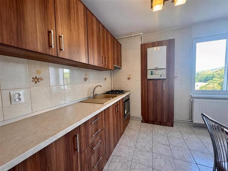 Apartament cu 2 camere decomandat în 7 Noiembrie