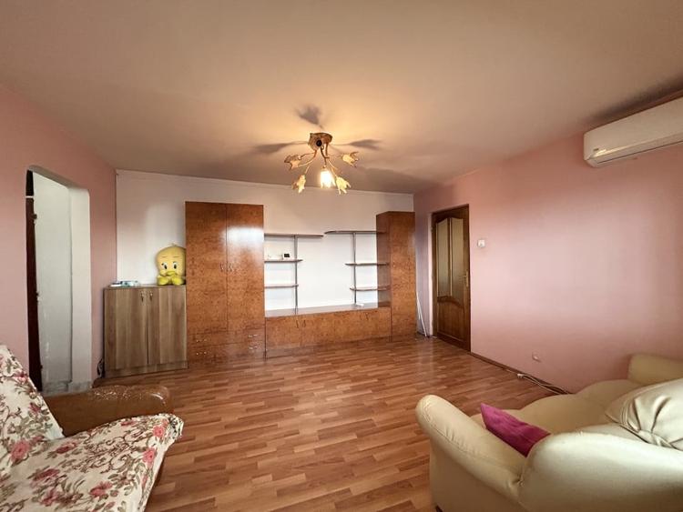 Apartament cu 2 camere semidecomandat, mobilat în Freidorf