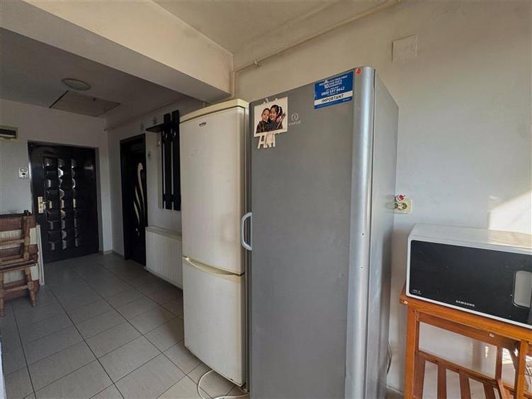 Apartament cu 2 camere decomandat, mobilat în Aeroport