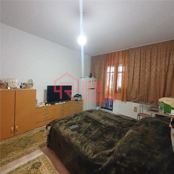 Apartament cu 2 camere decomandat în Fundeni