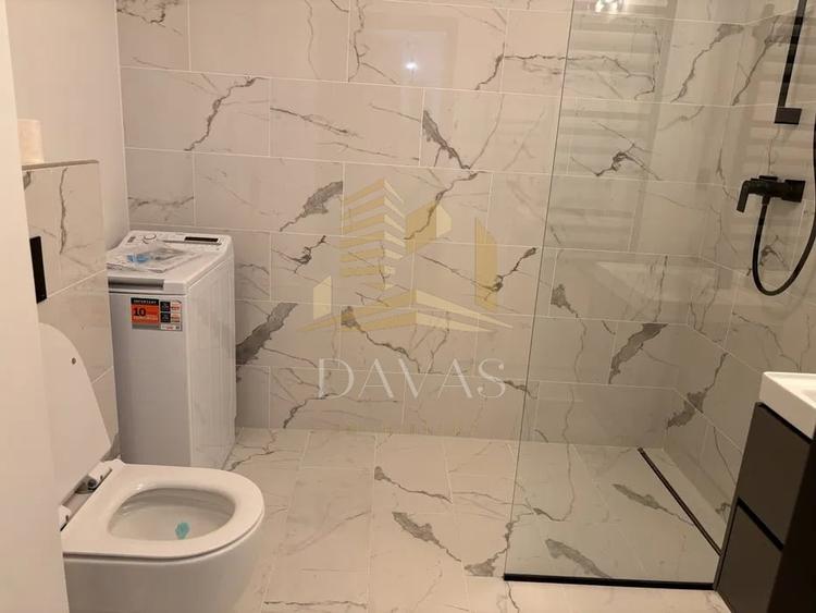 Apartament cu 2 camere semidecomandat, mobilat în Semicentral