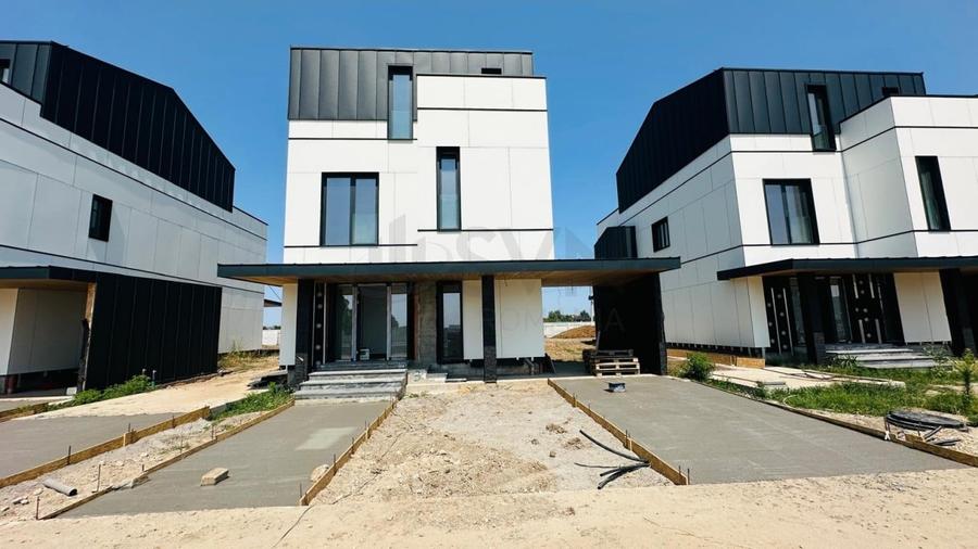 Casă individuală cu 5 camere cu Canalizare în Corbeanca