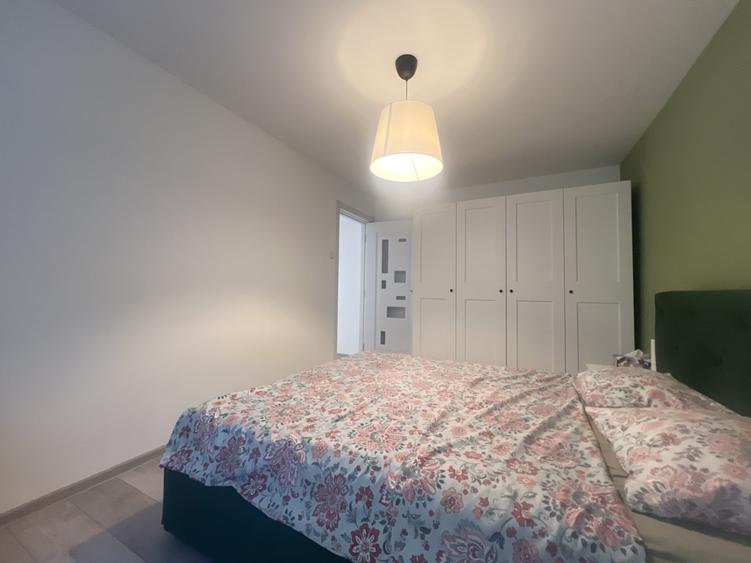 Apartament, 3 camere, 64 mp utili, etaj 3, decomandat - Piata Doina - 5