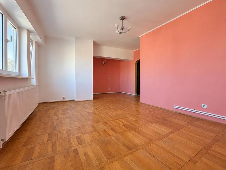 Apartament cu 3 camere decomandat în Ultracentral