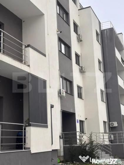 Apartament cu 3 camere decomandat în Viforâta
