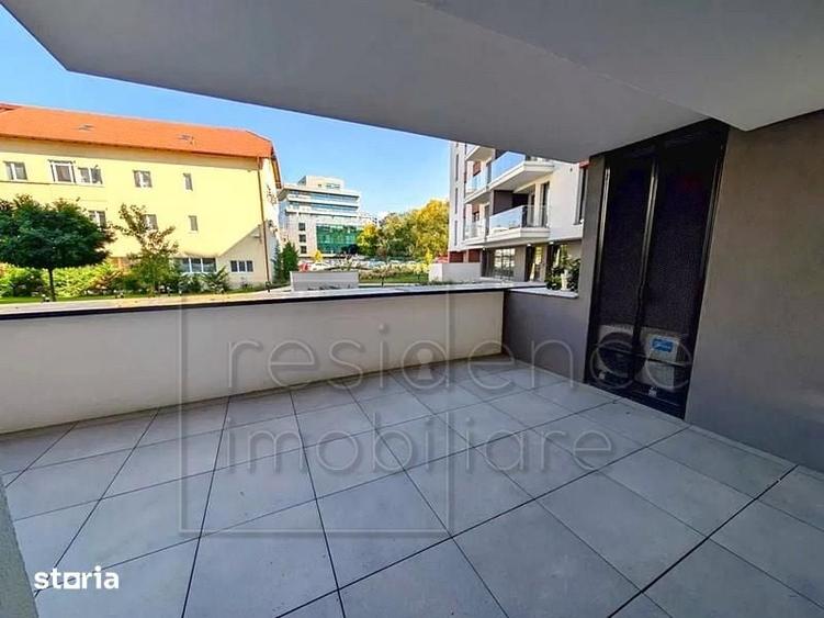 Apartament cu 2 camere semidecomandat în Mărăști