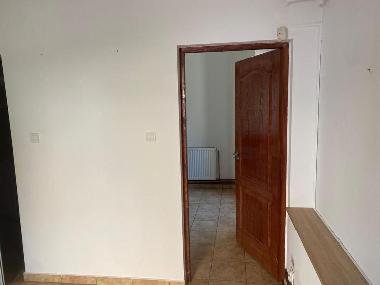 Spațiu comercial, de 35 mp, în Prelungirea Craiovei