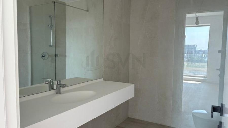Apartament cu 3 camere decomandat în Floreasca