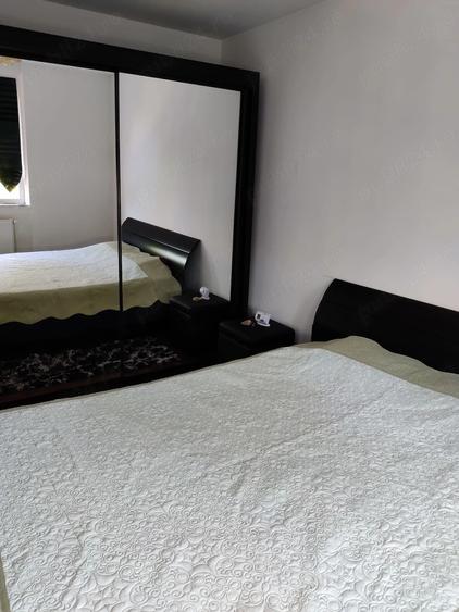 Apartament cu 3 camere semidecomandat, mobilat în Abator
