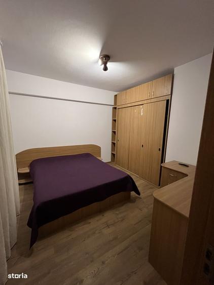 Apartament cu 3 camere în Regina Elisabeta