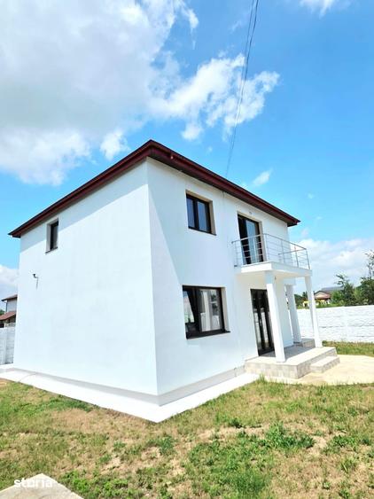Casă cu 4 camere cu Teren 344 Mp în Berceni
