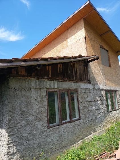 Casă cu 4 camere în Nehoiu