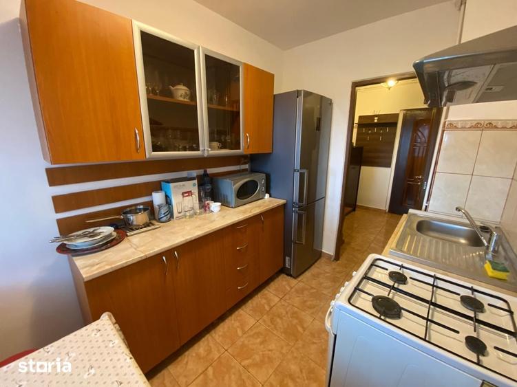 Apartament cu 2 camere decomandat în Micro 6