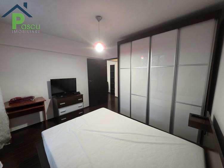 Apartament cu 2 camere semidecomandat în Berceni