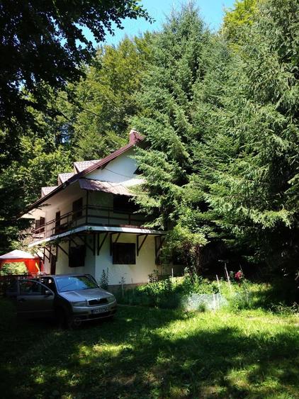 Casă cu 6 camere în Cheia