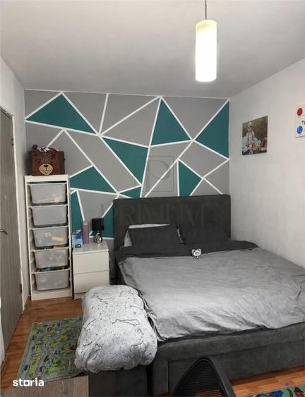 Apartament cu 2 camere semidecomandat, mobilat în Soarelui
