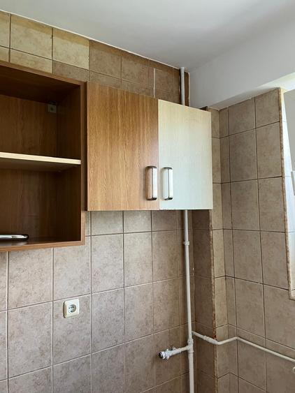 Garsonieră semidecomandată în Titan
