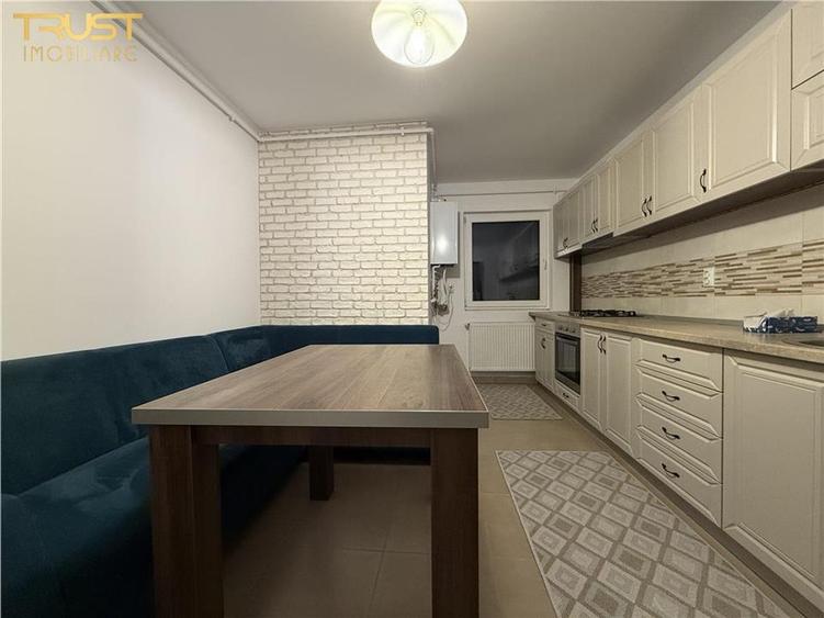 Apartament cu 2 camere decomandat în Florești