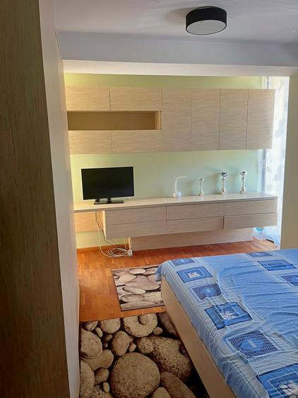 Apartament cu 3 camere decomandat în Giroc