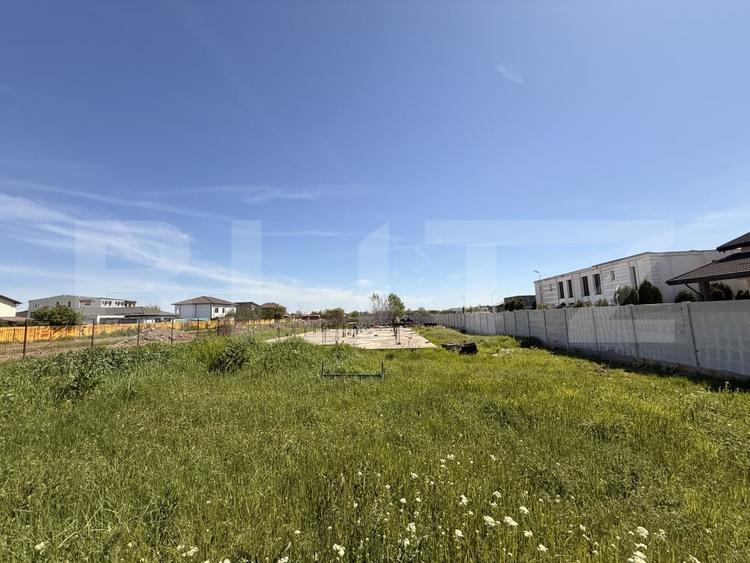Teren Construcții intravilan de 2000 mp, în Balta Verde