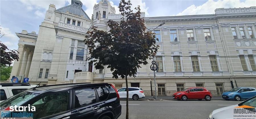 Spațiu comercial, de 50 mp, în Central