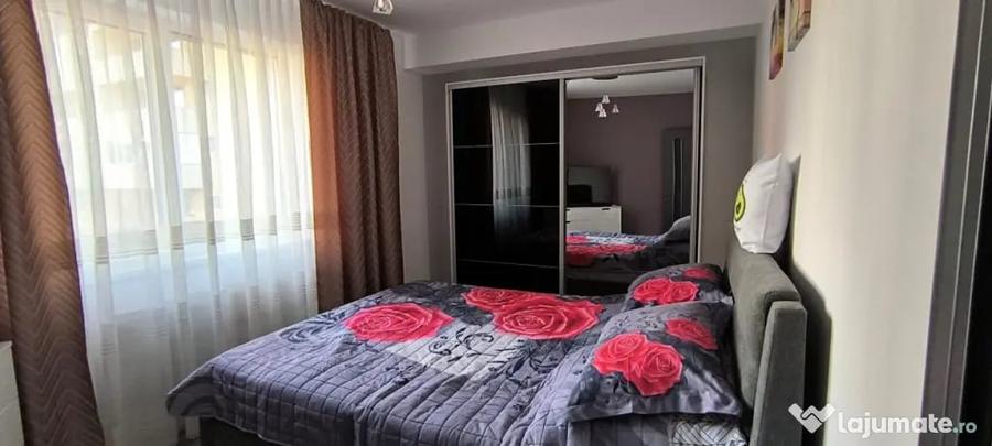 Apartament cu 3 camere decomandat în Florești