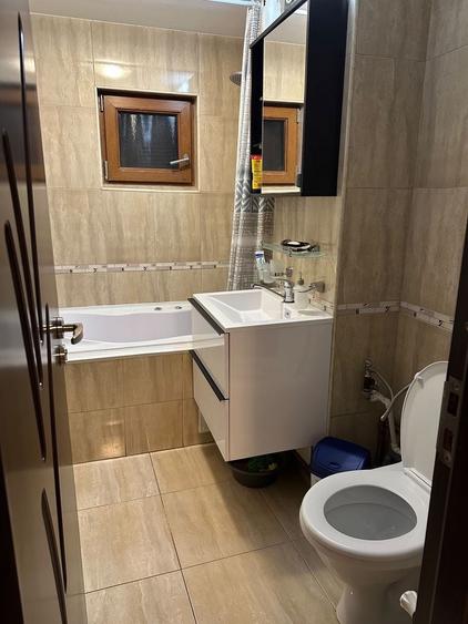Apartament cu 3 camere în 1 Mai