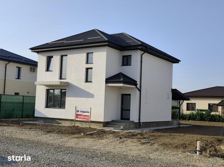 Casă cu 4 camere cu Teren 560 Mp în Tărtășești