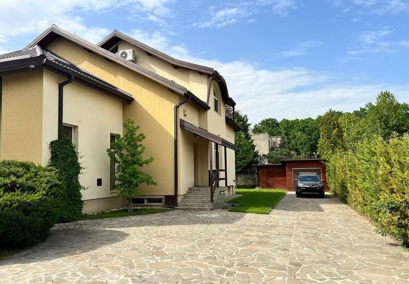 Casa superba langa padure, teren 1000 mp, incalzire in pardoaseala, garaj - 1